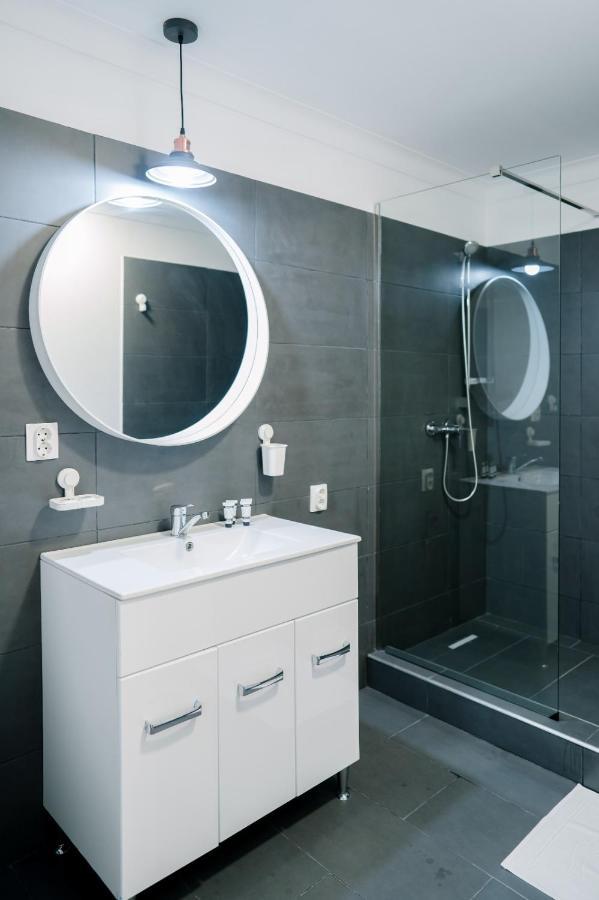 Mavie Apartment Boutique Bukarest Exteriör bild
